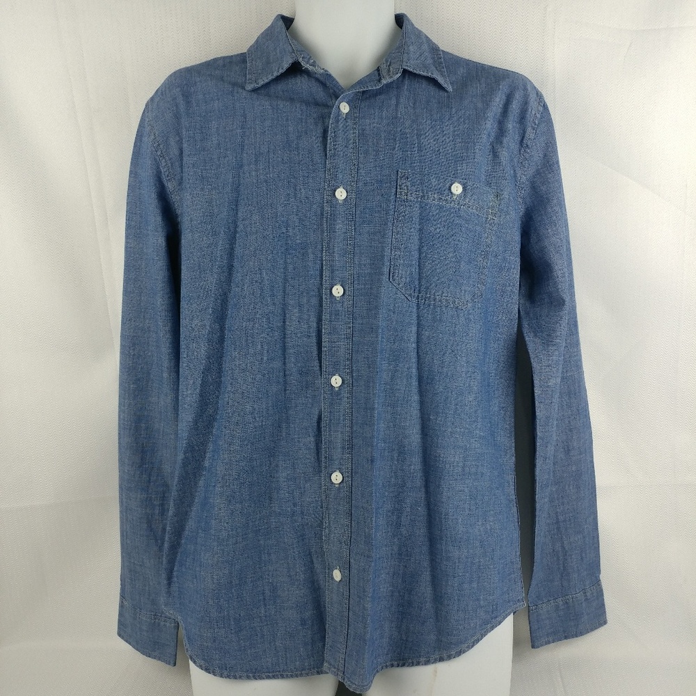 Men's Aeropostale Button down blue shirt size Med